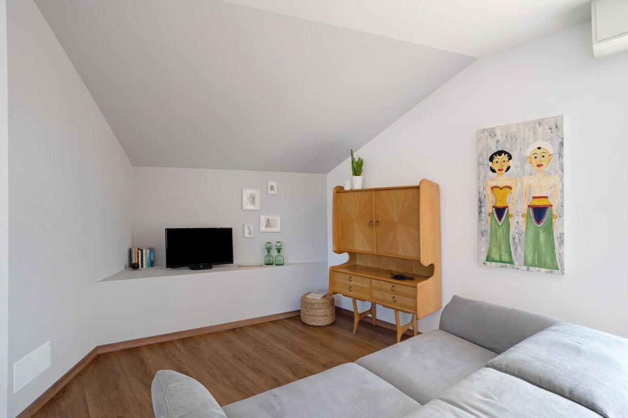 דירות ארונה La Casa Del Riccio מראה חיצוני תמונה
